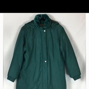 NWeather Stopper Totes Women's Medium Water Resistant Emerald Hooded